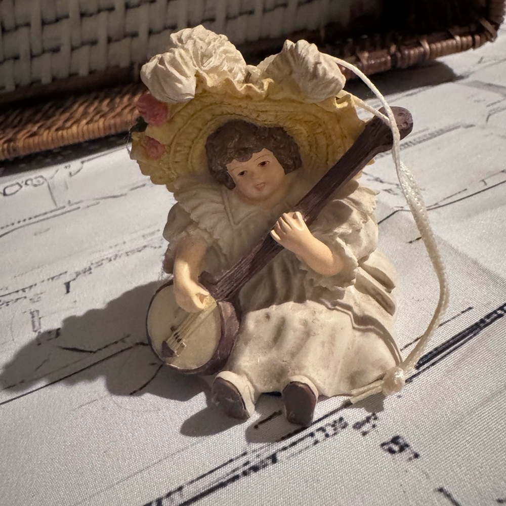 Hamilton - Maud Humphrey Bogart " Susanna " Figurine 915122. 1991